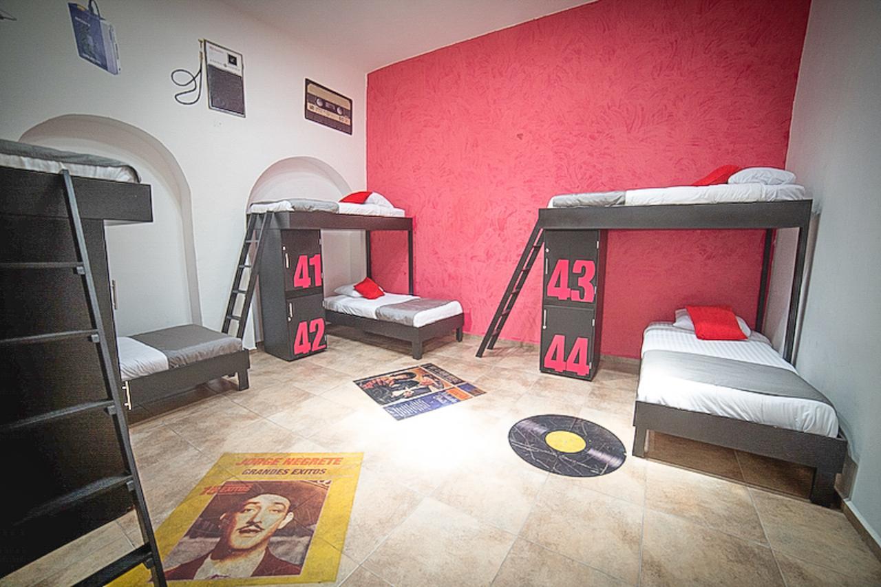 Hostal El Armario León Esterno foto