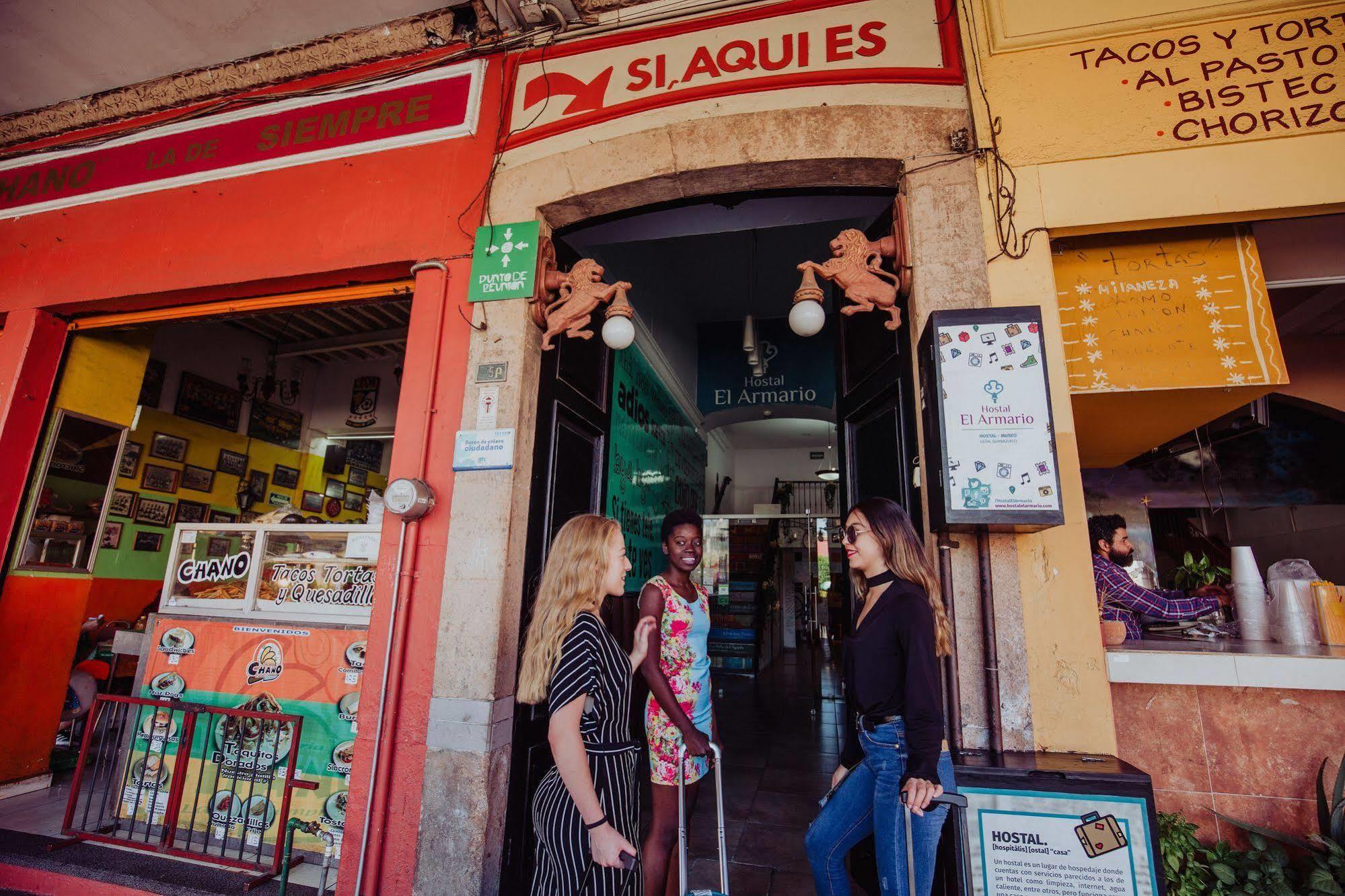 Hostal El Armario León Esterno foto